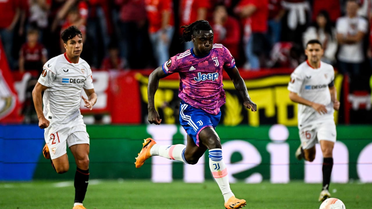 Moise Kean in azione durante Siviglia-Juventus