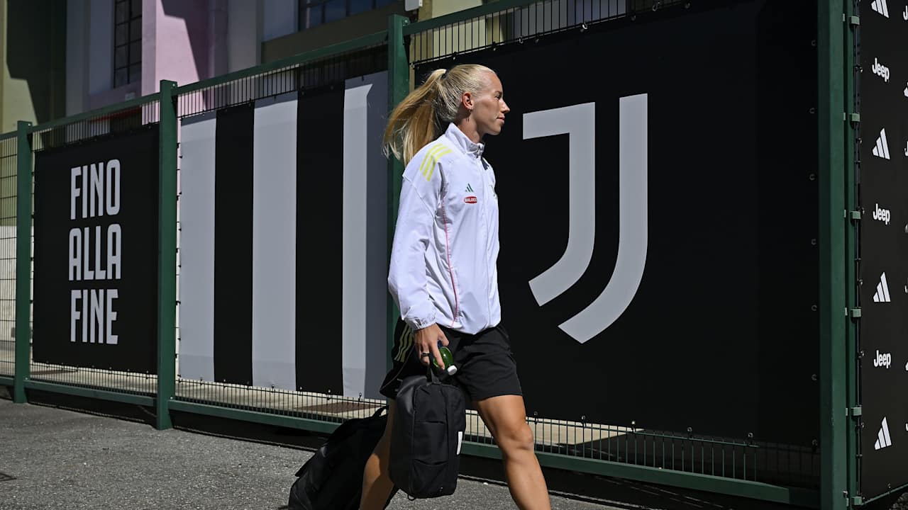 women-lazio-arrival