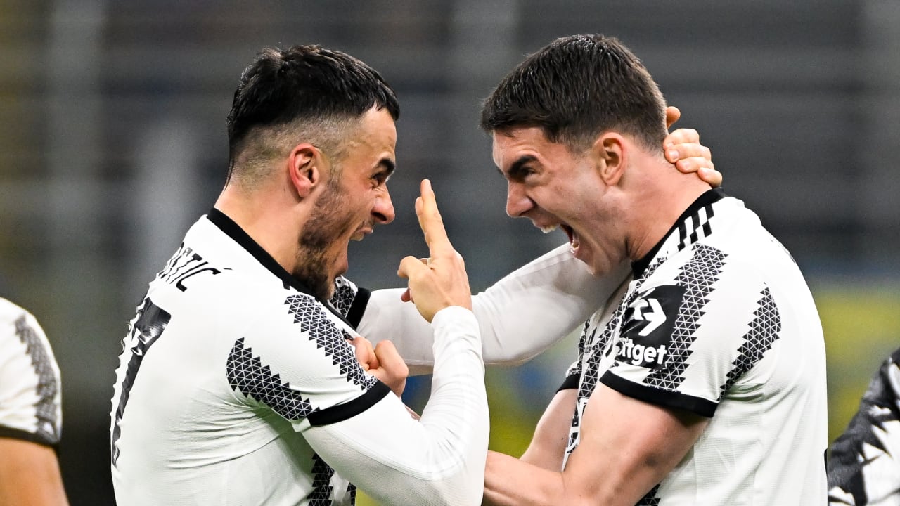 Filip Kostić e Dušan Vlahović a San Siro