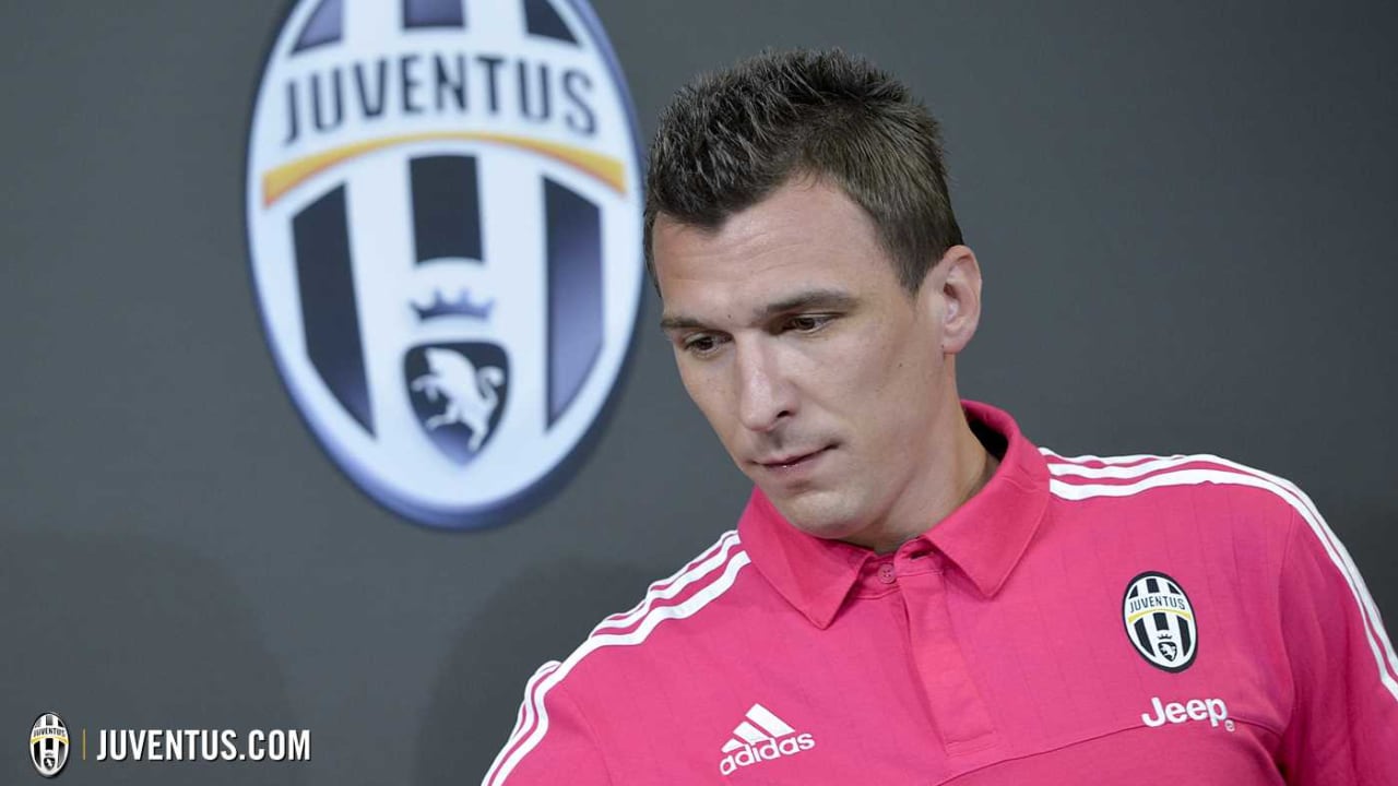 mandzukic conferenza stampa presentazione 1.jpg