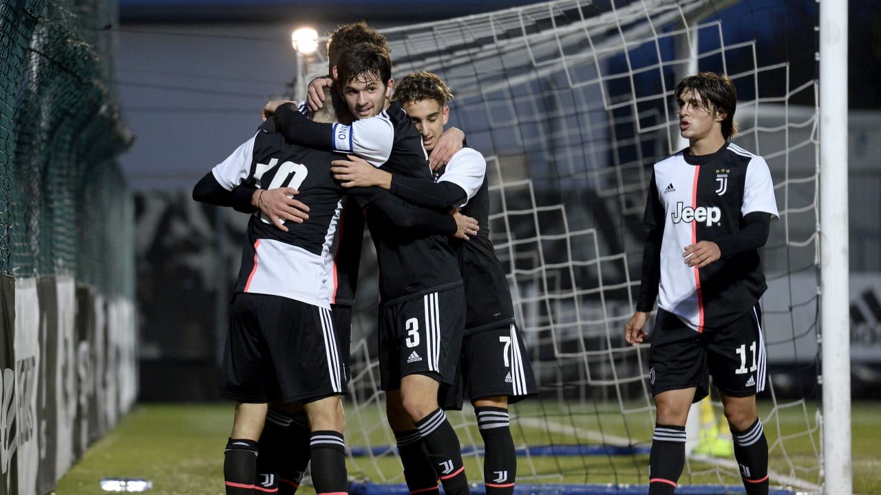 batch_cotteru19chievo775441227_FA_0417_84696C293E20B0C0CE85402F36502071 (2).JPG