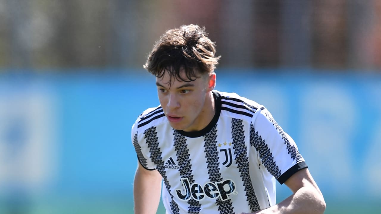 Filippo Pagnucco con la maglia della Juventus Under 17