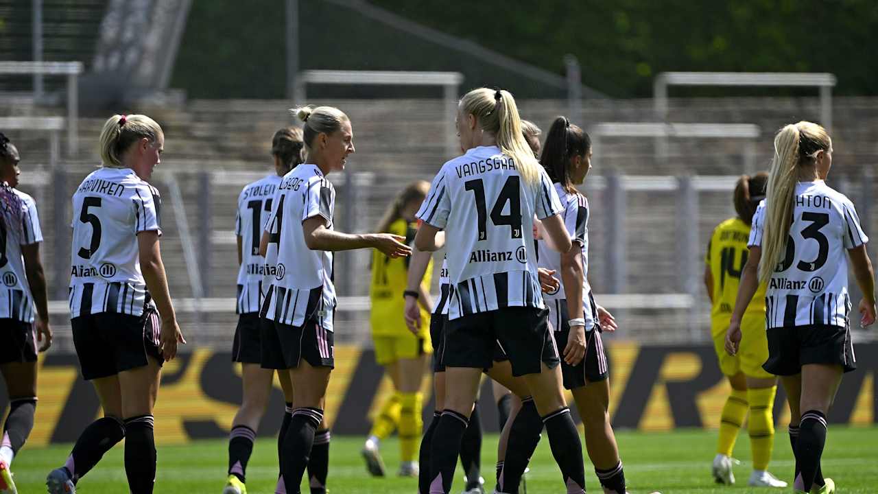 dortmund-women-03