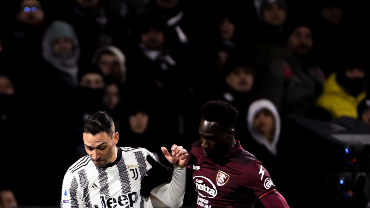 De Sciglio in azione in Salernitana-Juventus