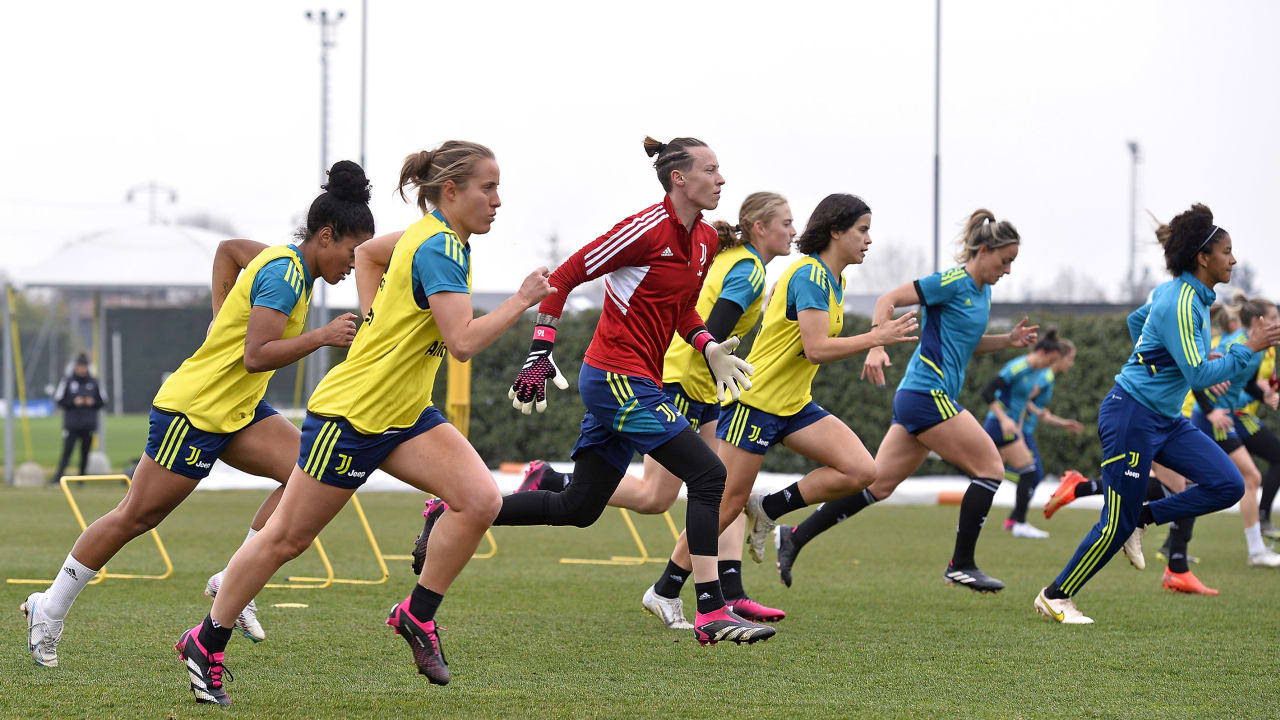 juventus women training 24 feb19