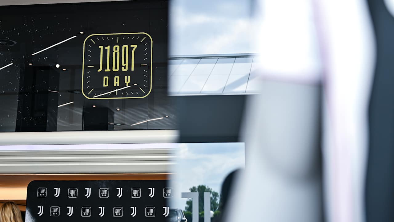 j1897 day 2025 34
