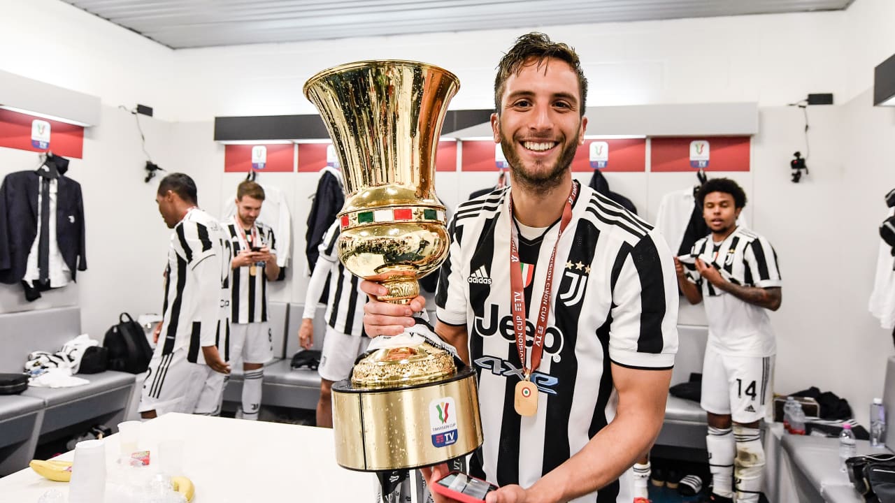 bentancur birthday