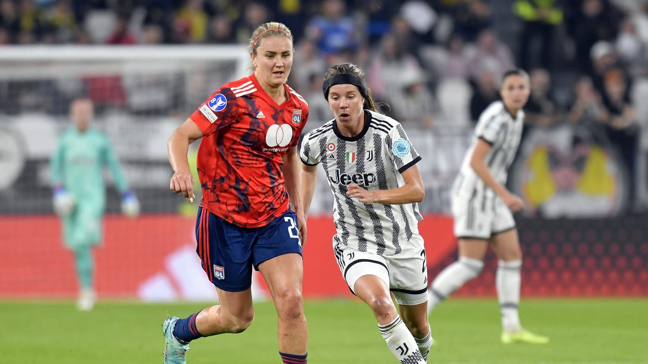 Olympique Lyonnais UWCL Horan 