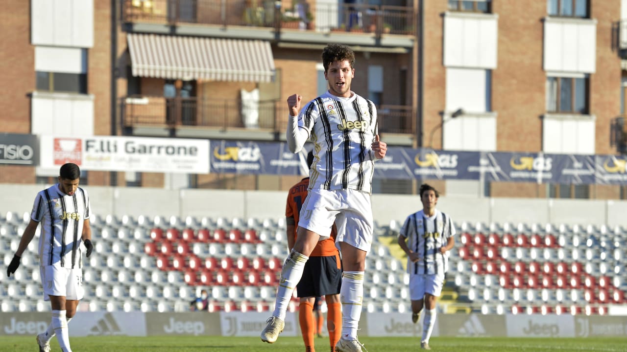 Juventus U23 v Pistoiese | Elia Petrelli