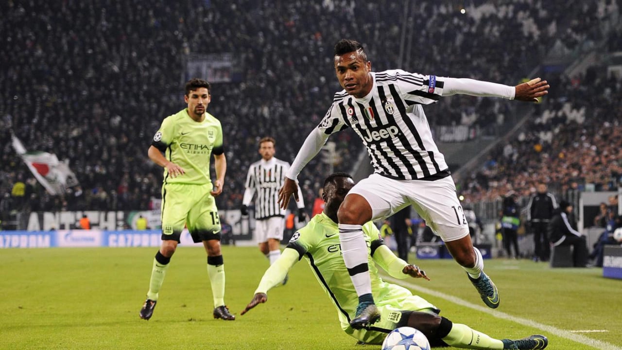 alex-sandro_juventus-manchester-city.jpg