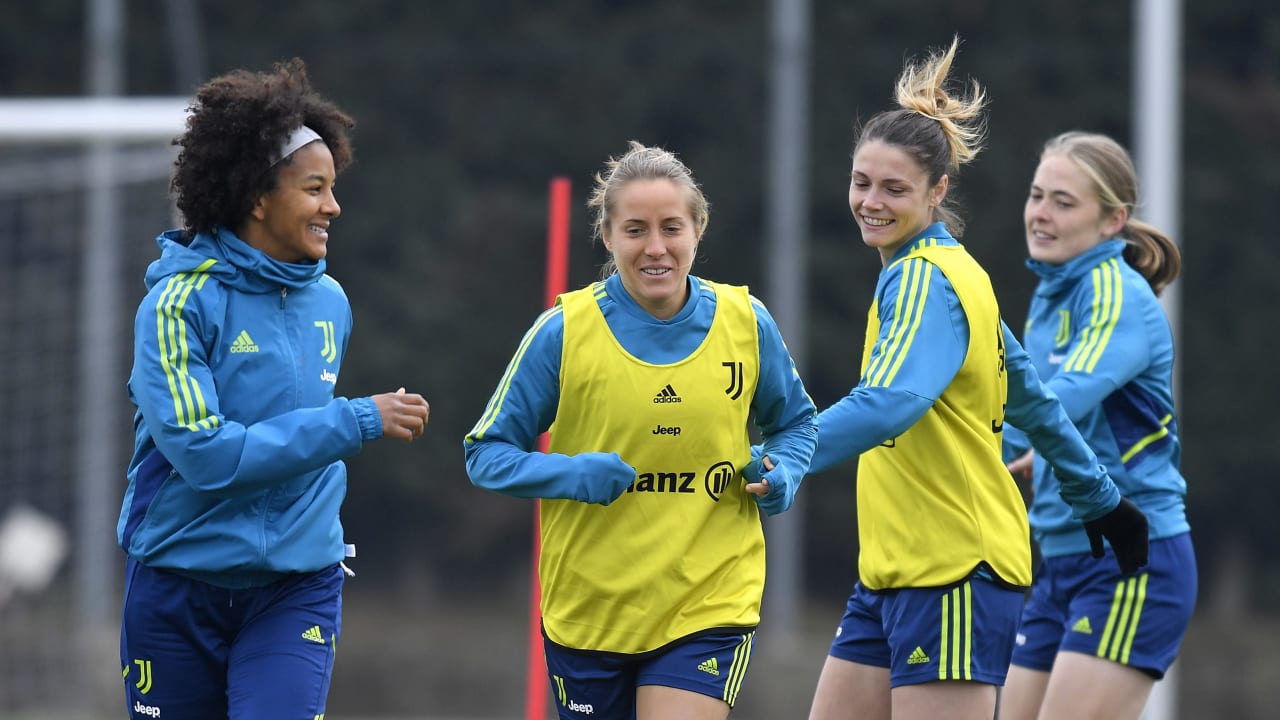 Bianconere in allenamento a Vinovo