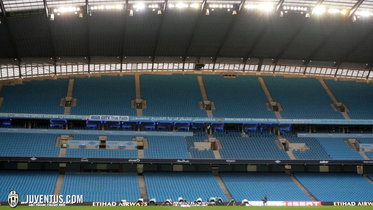 etihad stadium.jpg