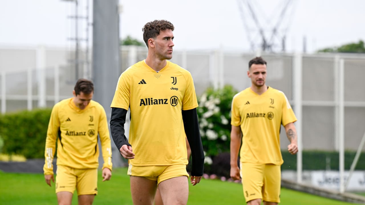 Vlahovic_allenamento