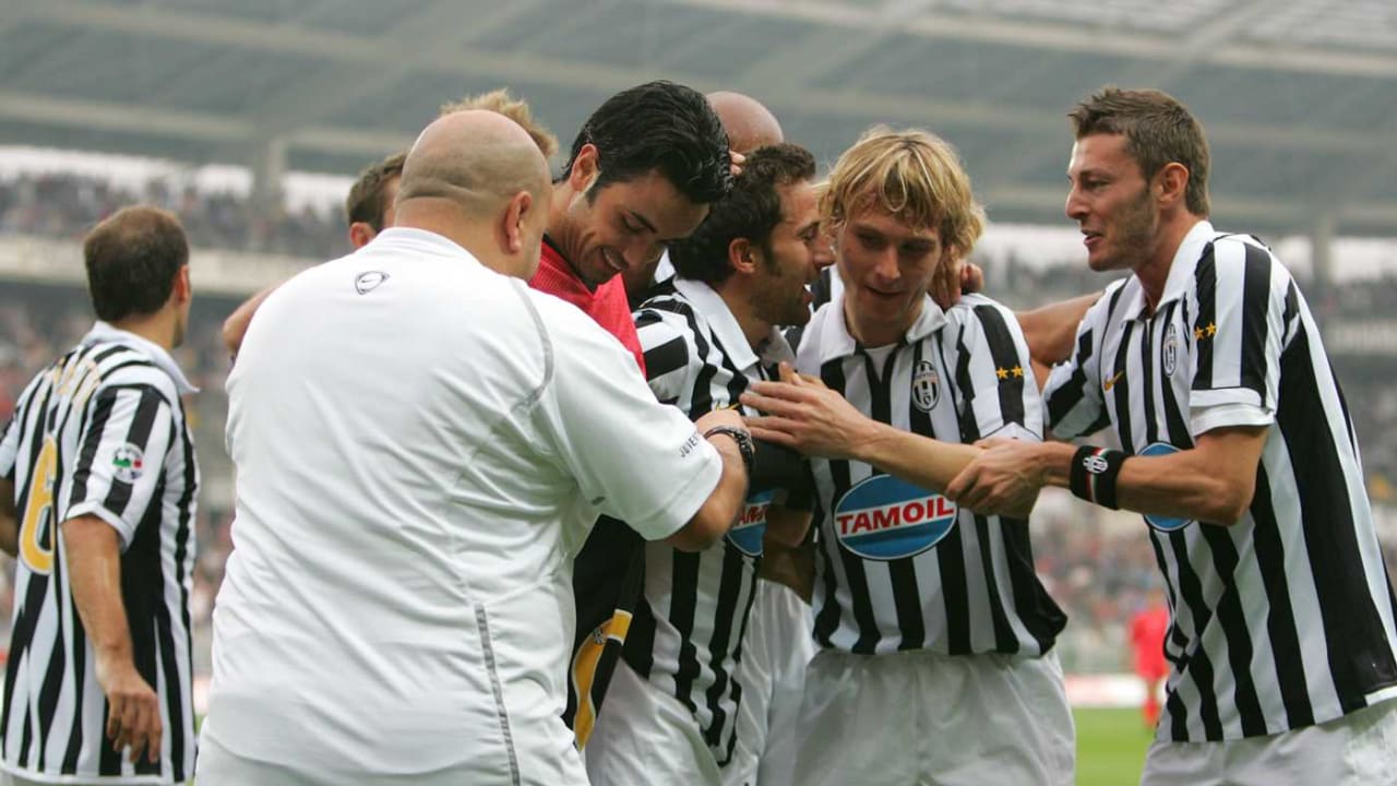 frosinone juventus esultanza gruppo del piero.jpg