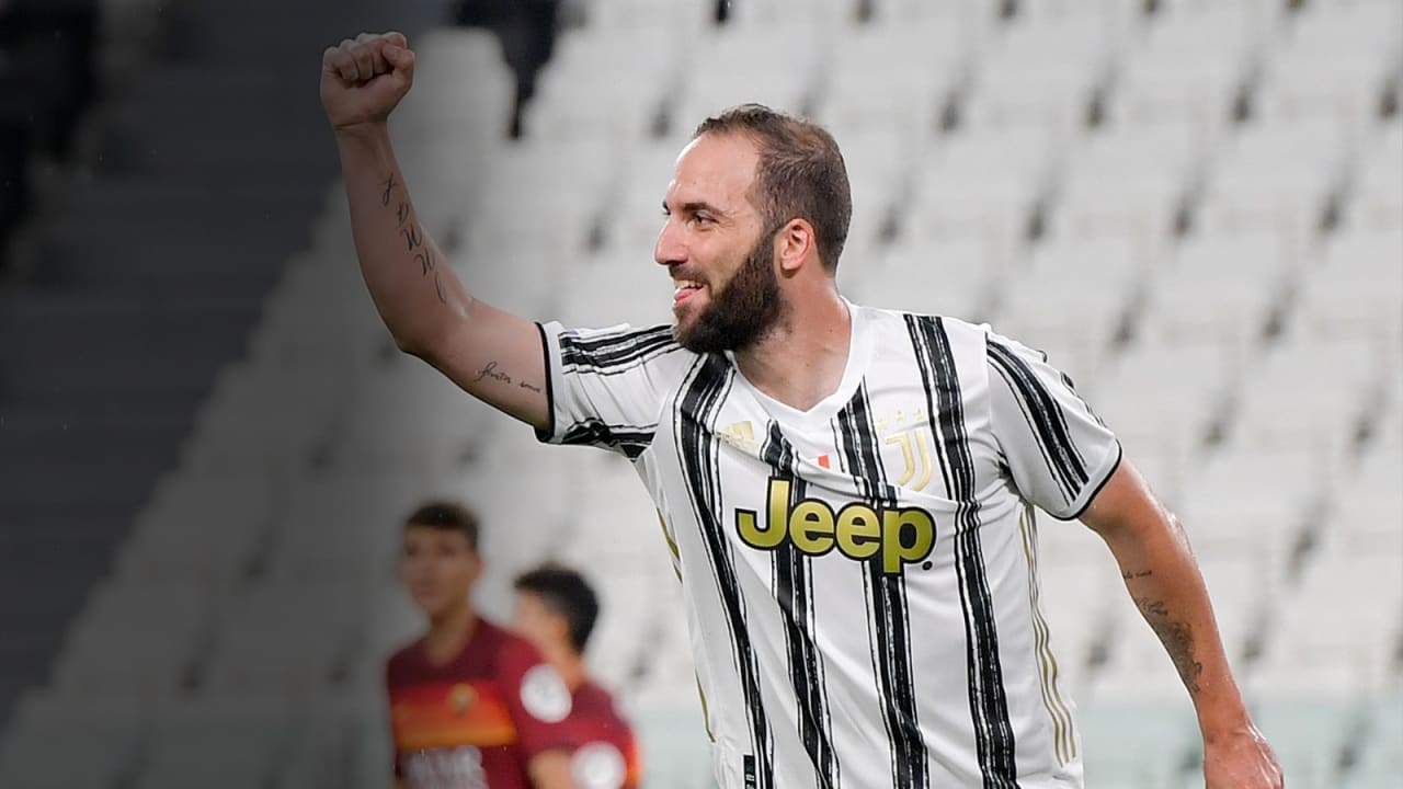 saluto higuain4