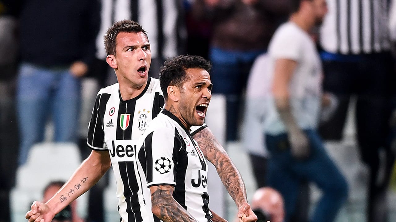 20170531_wm_mandzukic_dani_alves.jpg