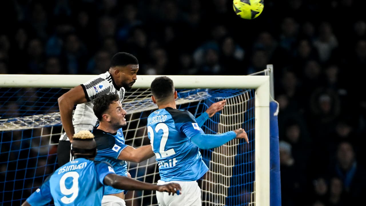 Gleison Bremer durante Napoli - Juventus