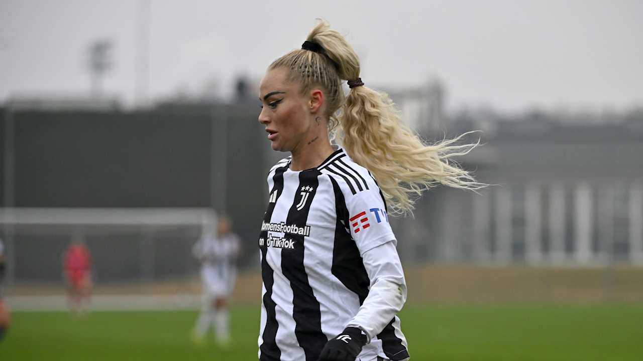 alisha-lehmann-women