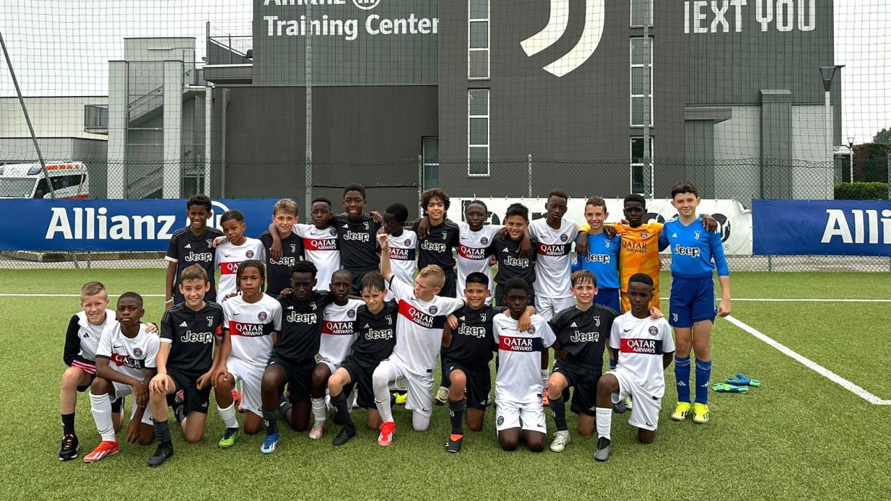 L'Under 11 di Mister La Pira in campo a Vinovo con i pari età del PSG