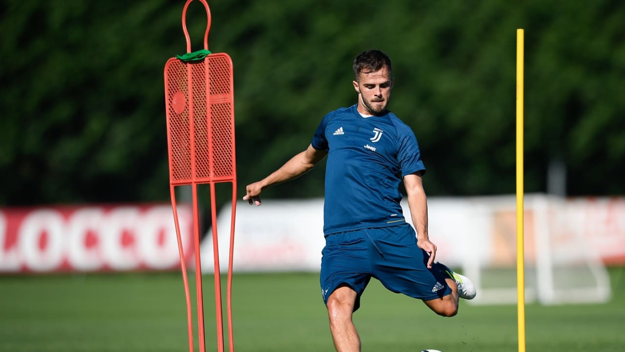 pjanic775007333DB018_Juventus_Tra_01.JPG