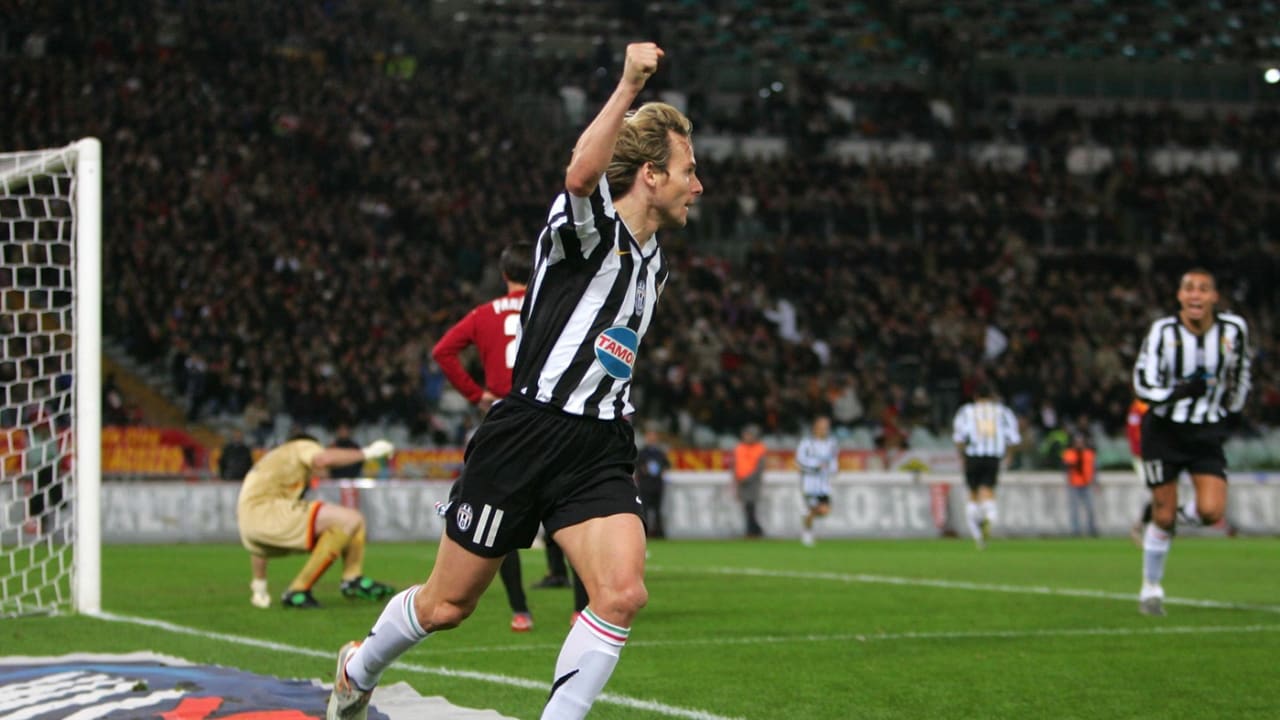 nedved roma 2005.jpg