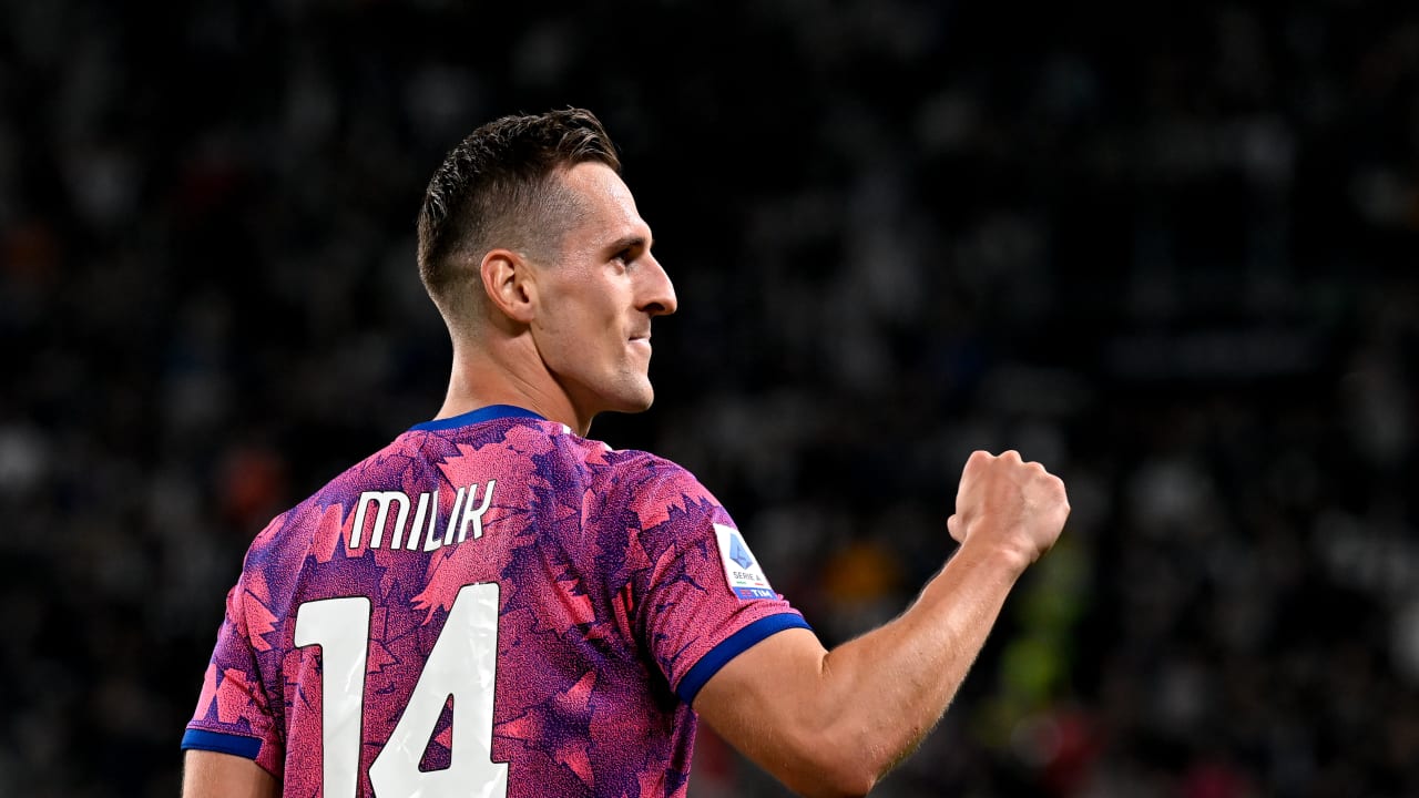 Arek Milik Third Kit 22-23