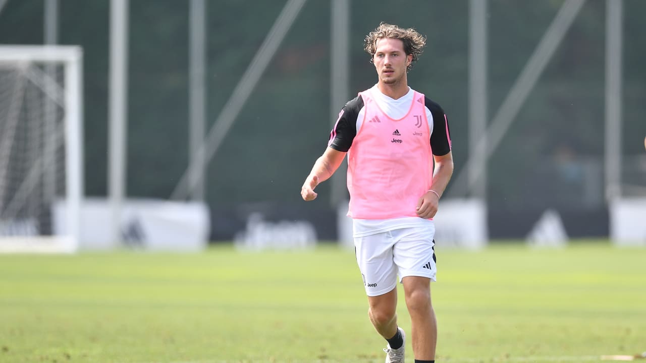 Andrea Bonetti in allenamento allo Juventus Training Center di Vinovo