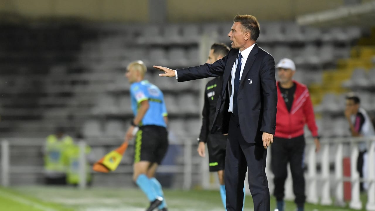 Massimo Brambilla durante Juventus Next Gen-Recanatese
