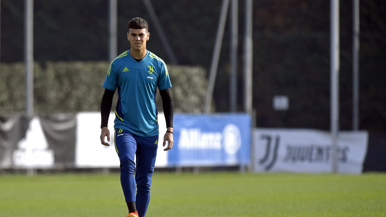 Enzo Barrenechea in allenamento a Vinovo