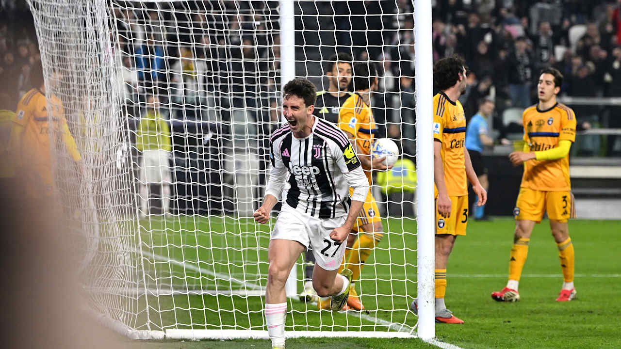 _F9A8825_f5cfcdb5-17c3-4240-95ae-800f9229d19c