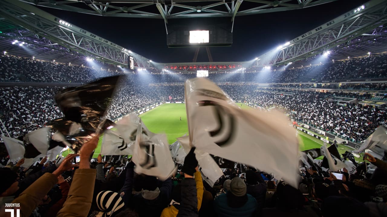 allianz-stadium-bandierine.JPG