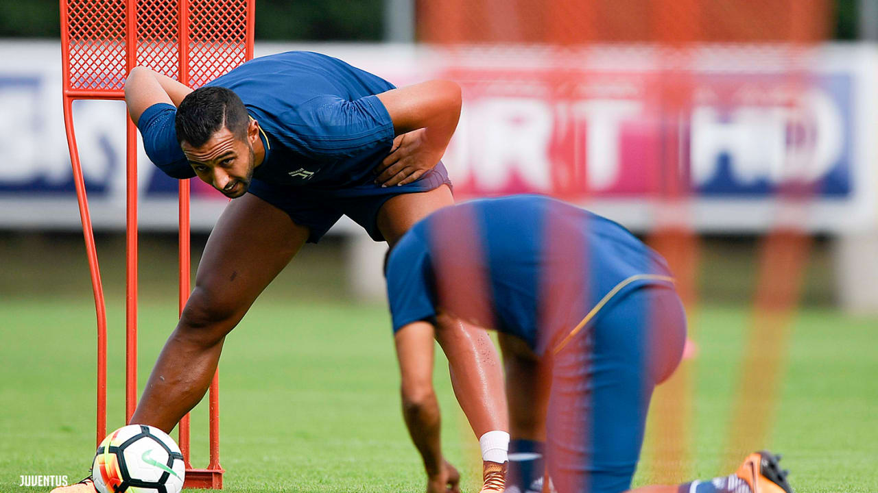 20170710_allenamento_benatia.jpg