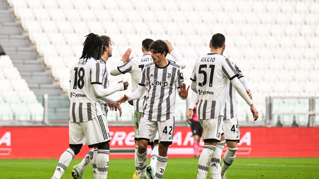 L'esultanza dei bianconeri dopo il gol di Kean in Juventus - HNK Rijeka