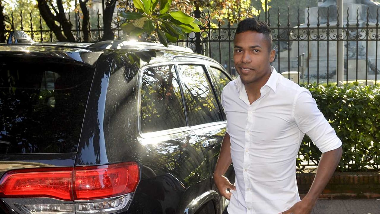 alex sandro visite mediche2.jpg