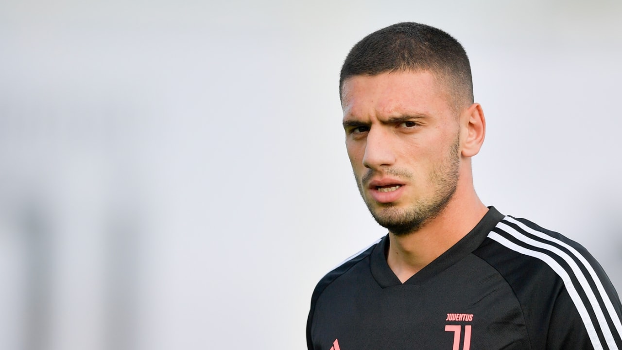 demiral01.jpg