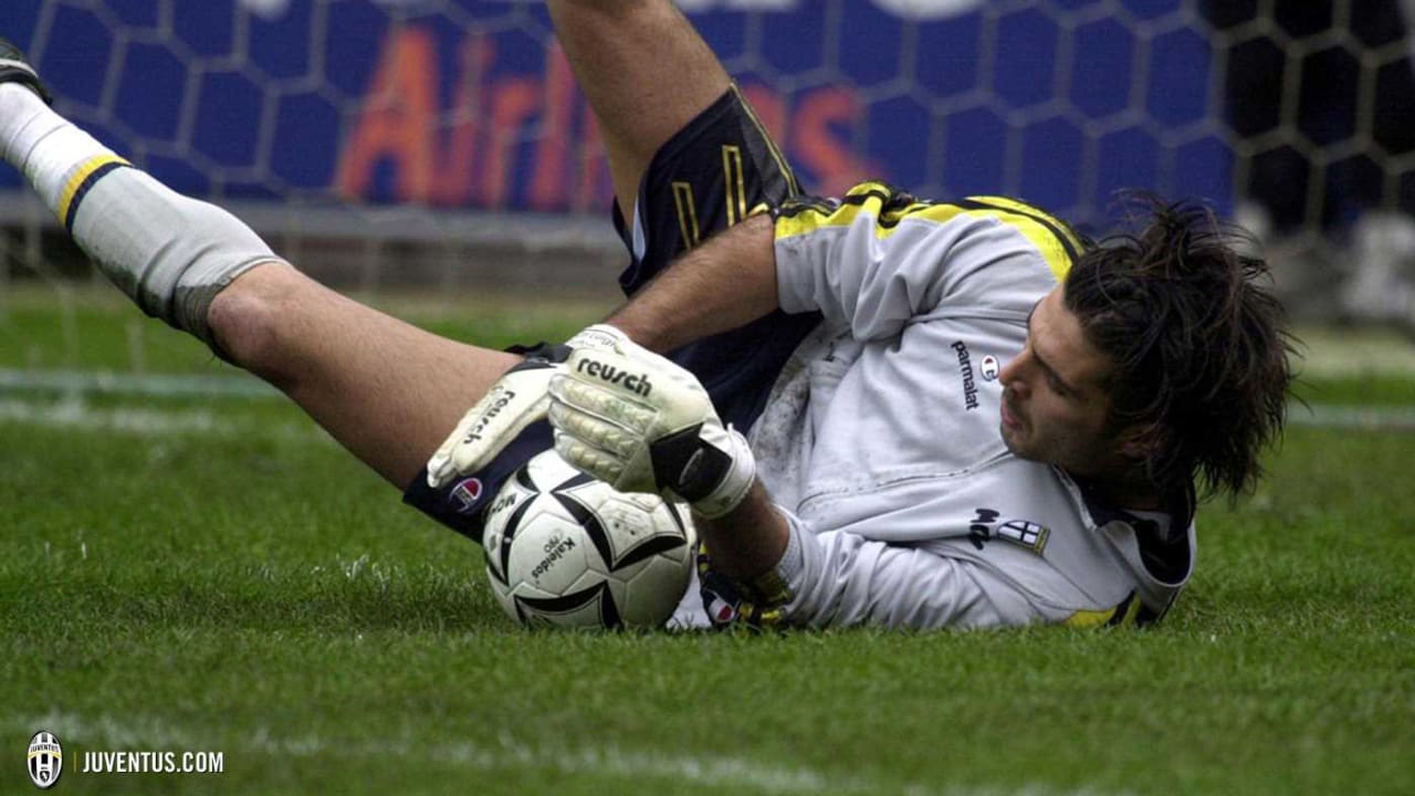 buffon parma watermark.jpg