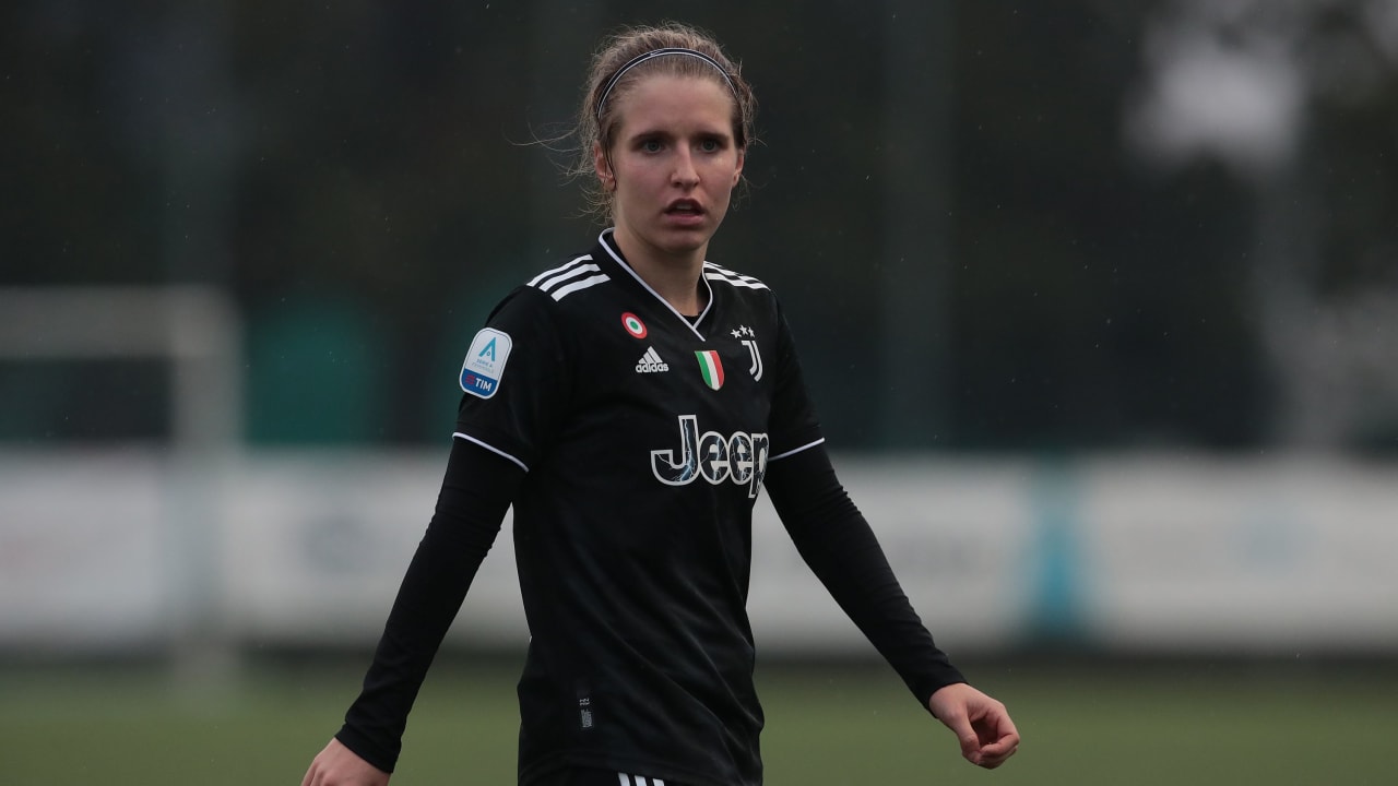 Elisa Pfattner durante Brescia - Juventus Women