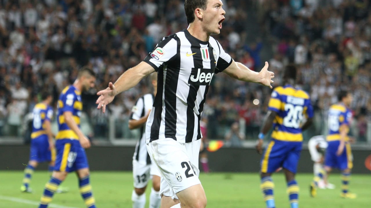 Juventus - Parma | 2012, Lichtsteiner destiny with Parma Video | Juventus