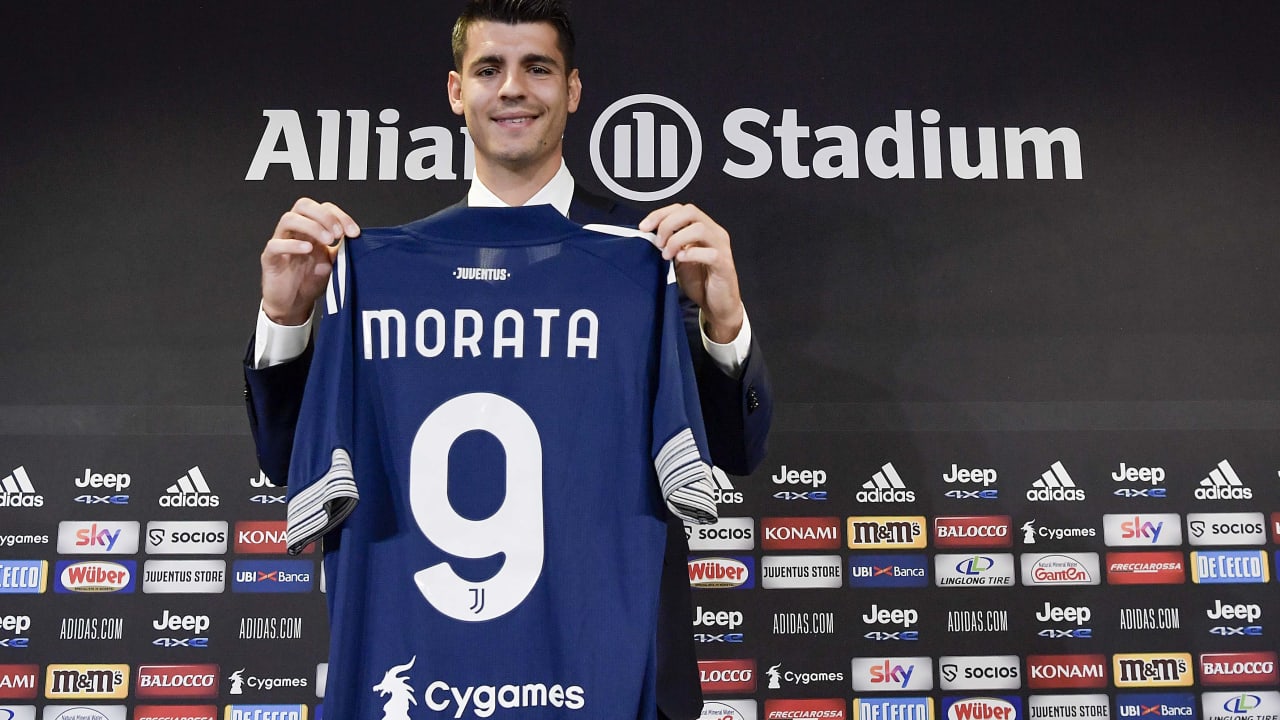 La presentazione di Alvaro Morata - Juventus TV
