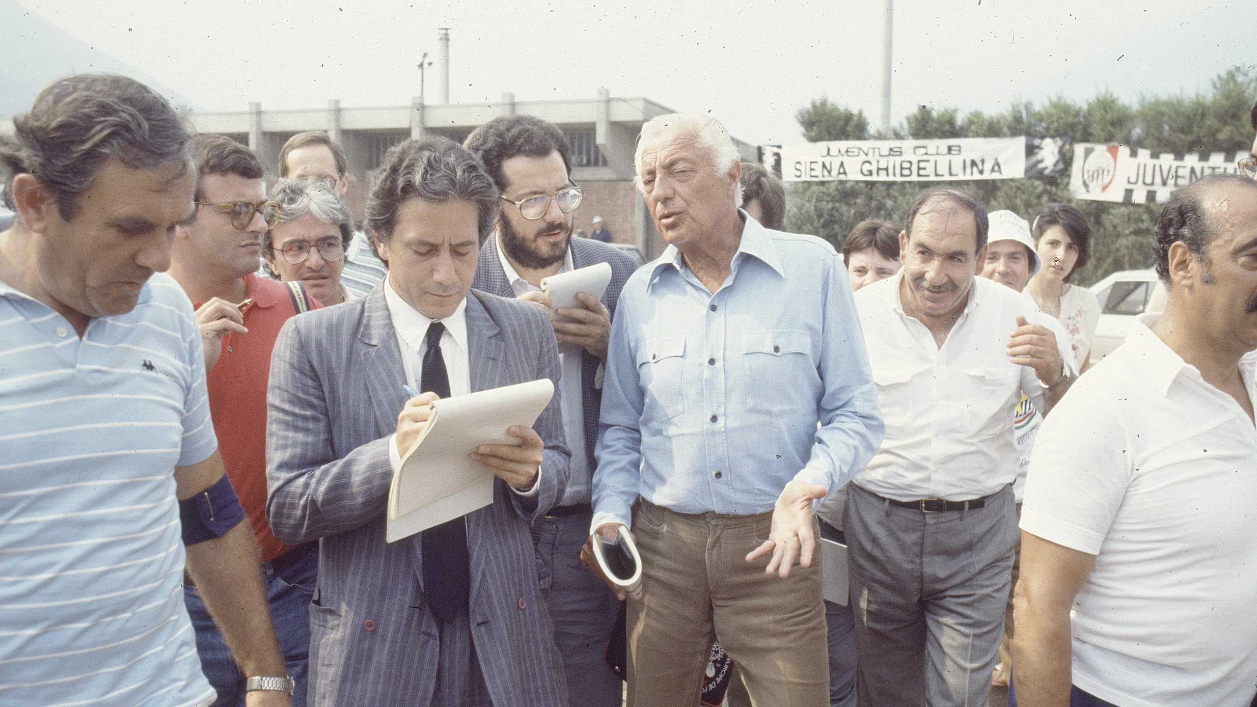 یک عمر شور و اشتیاق