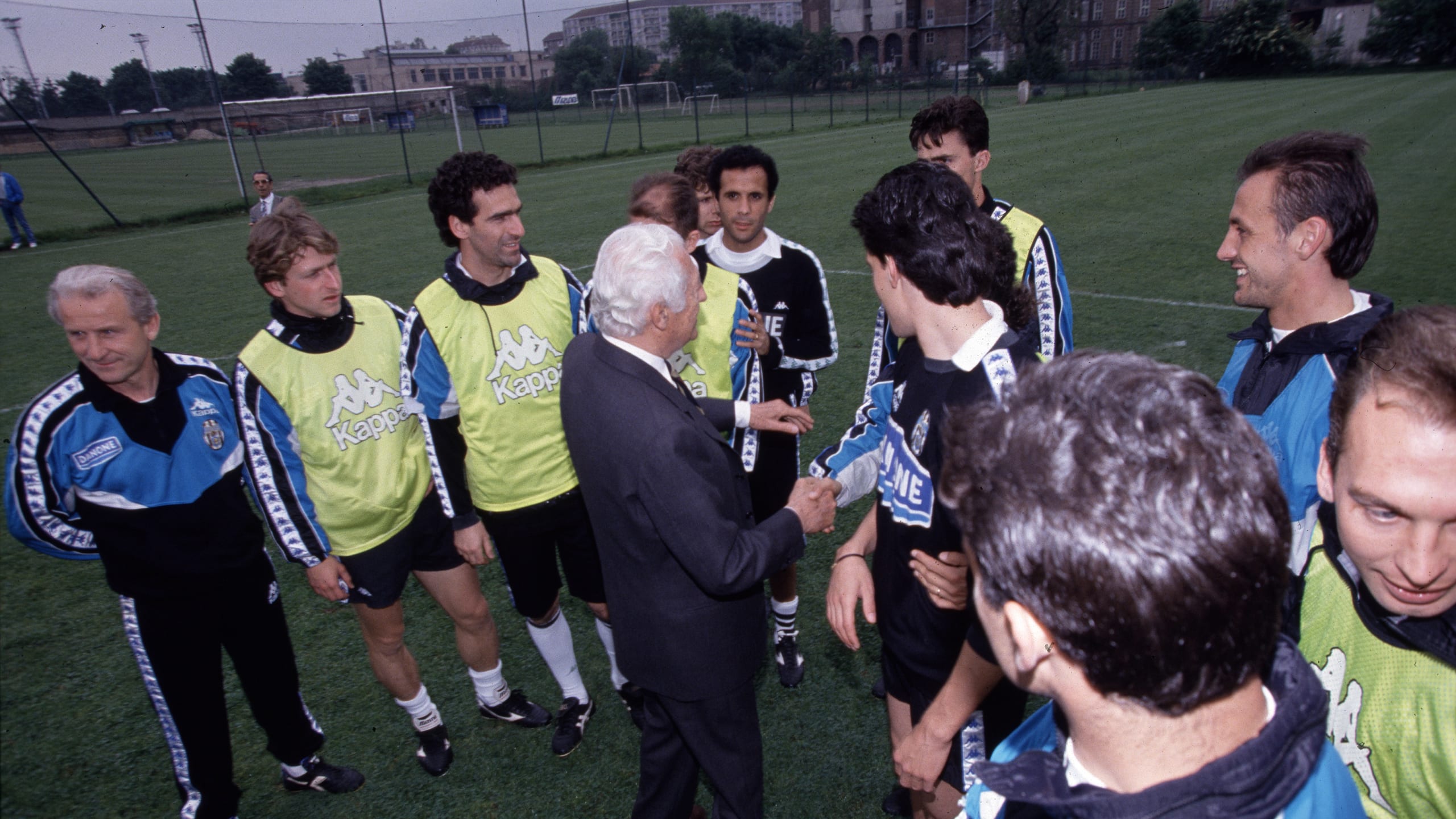 یک عمر شور و اشتیاق