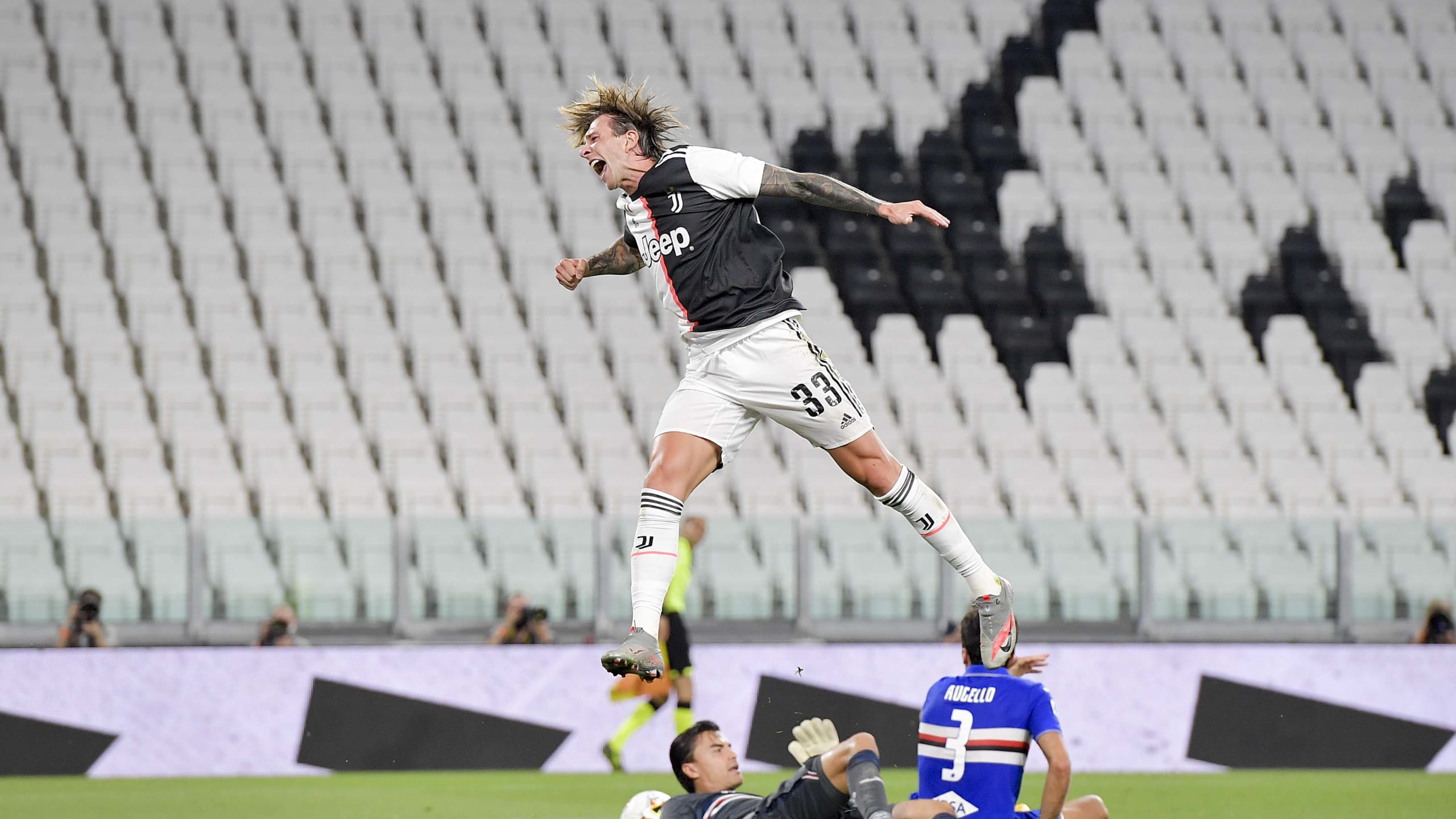 نظرات قهرمانان ایتالیا 