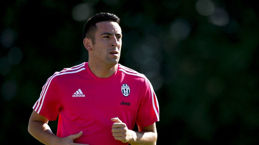 ペレイラとイスラは トレーニングを始めます Juventus ペレイラとイスラは トレーニングを始めます Juventus