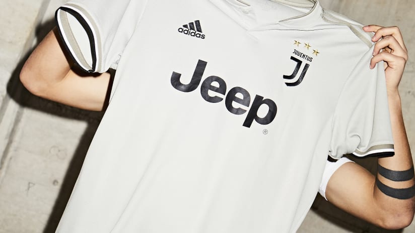 juventus kit 2018