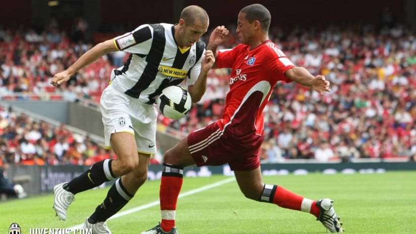 emirates cup juventus amburgo Chiellini