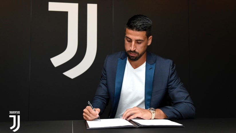 khedira_firma01.jpg