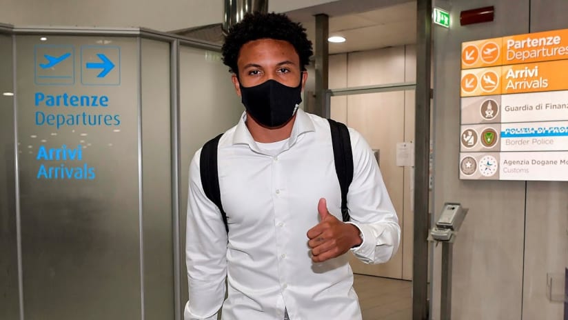 Weston Mckennie touches down in Turin! 