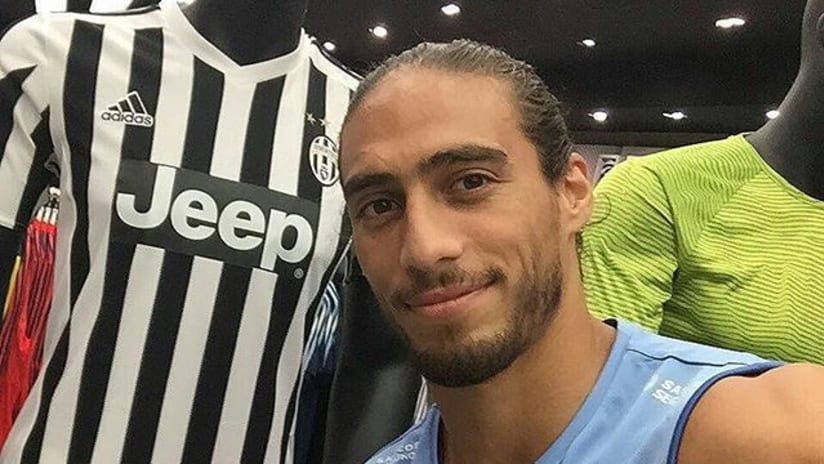 caceres nazionale maglia juve.jpg