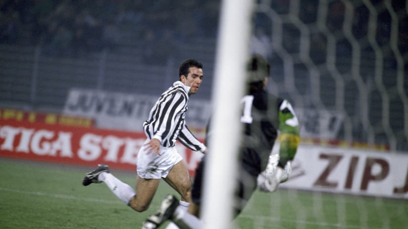 DiCanio1992