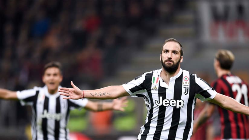 higuain100.jpg